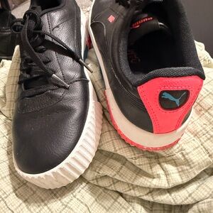 Puma Kids Black Sneakers with Pink Highlights
